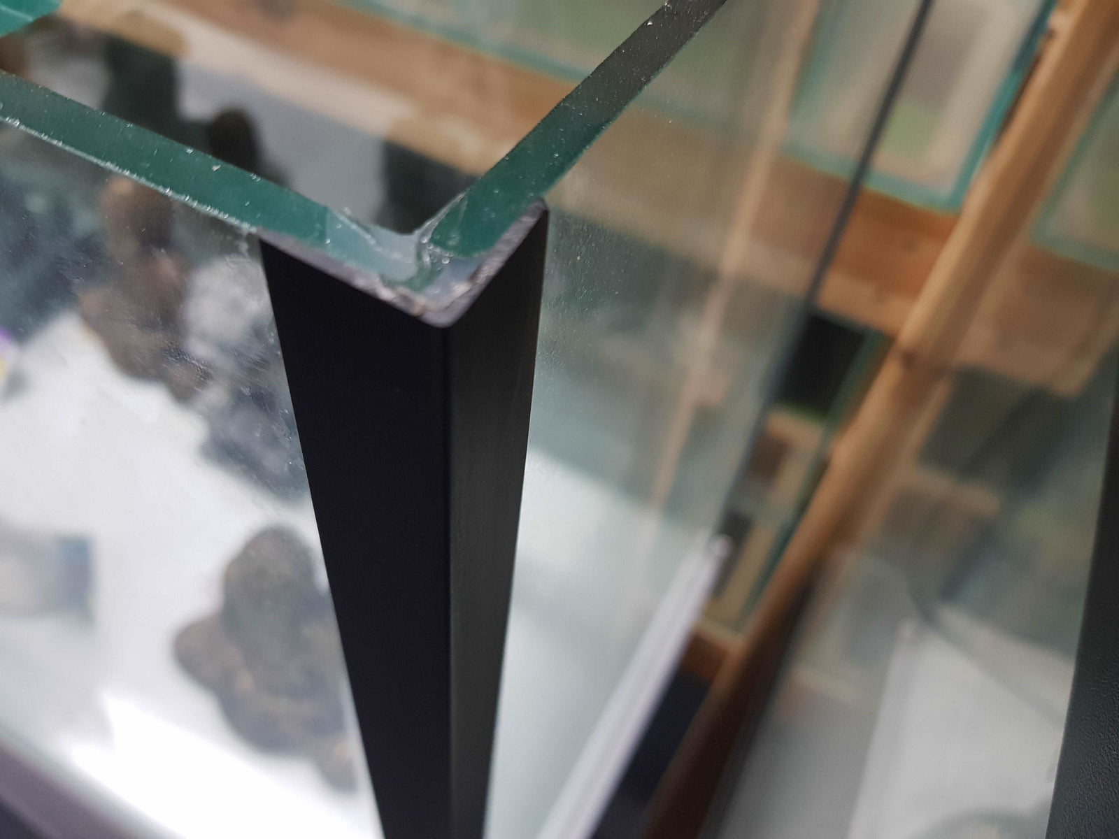 Aquarium black angle 12mm x 12mm 1mt long