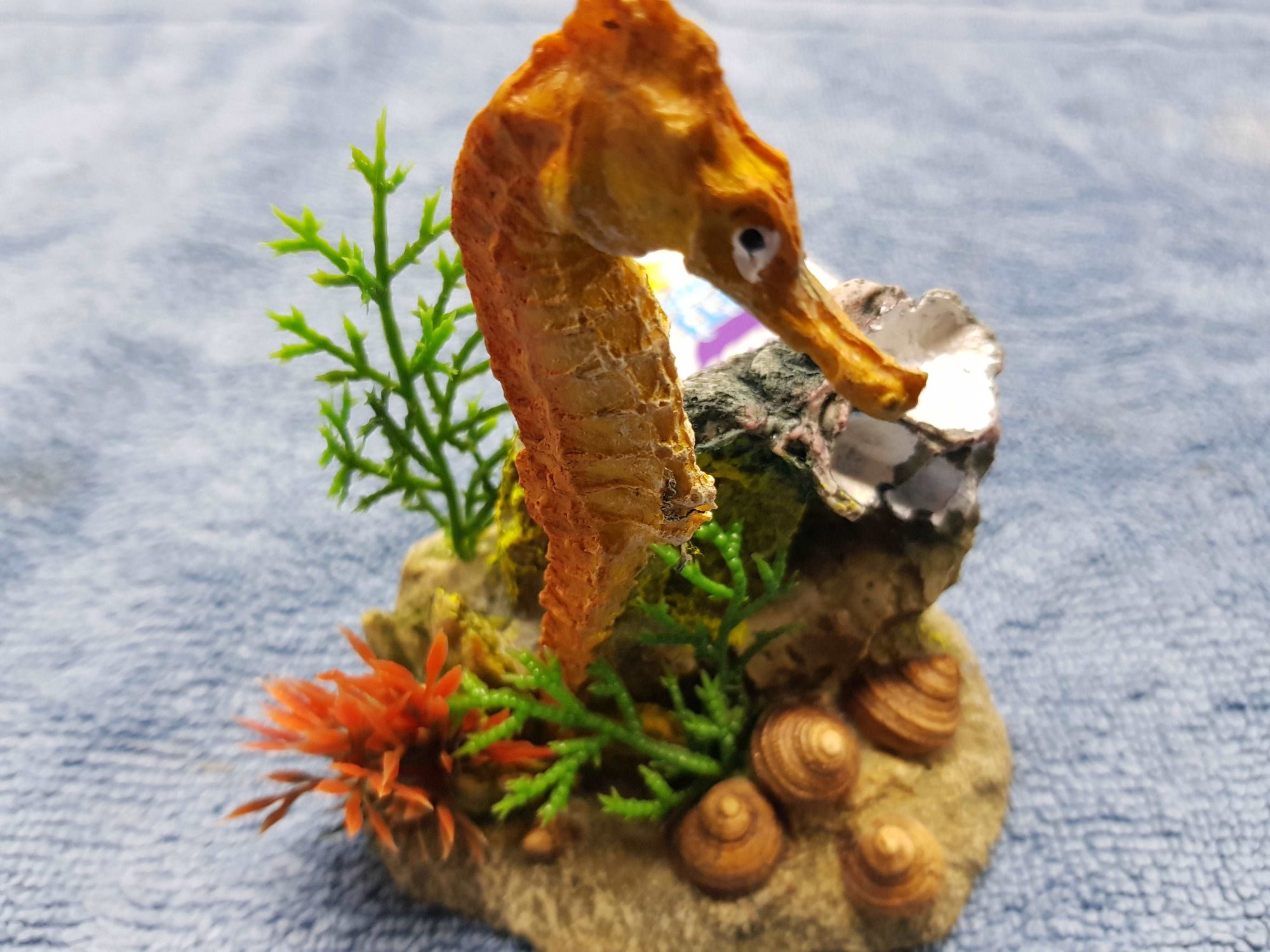 Kazoo Seahorse with plant in Yellow