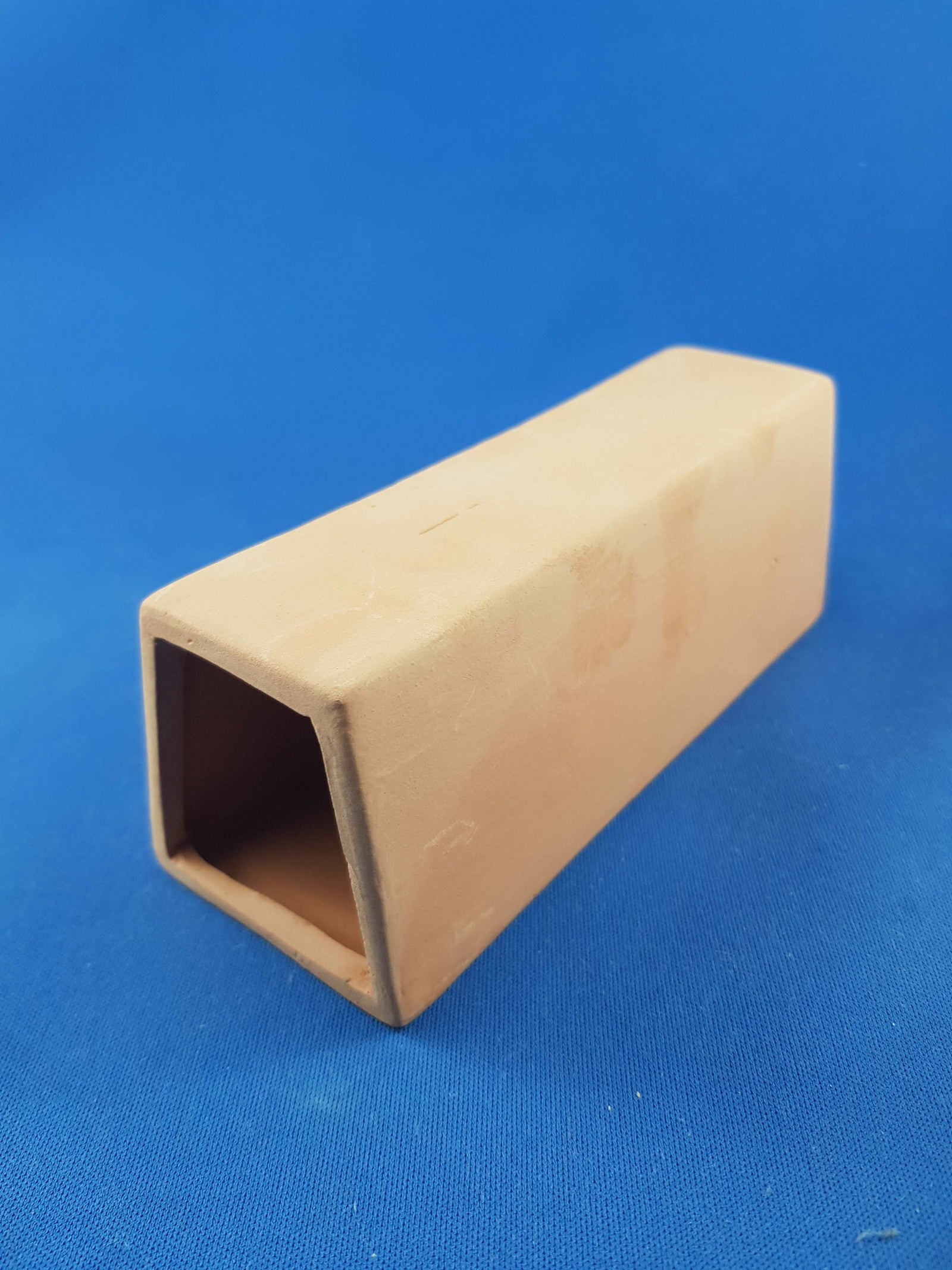 Rectangle breeding cave