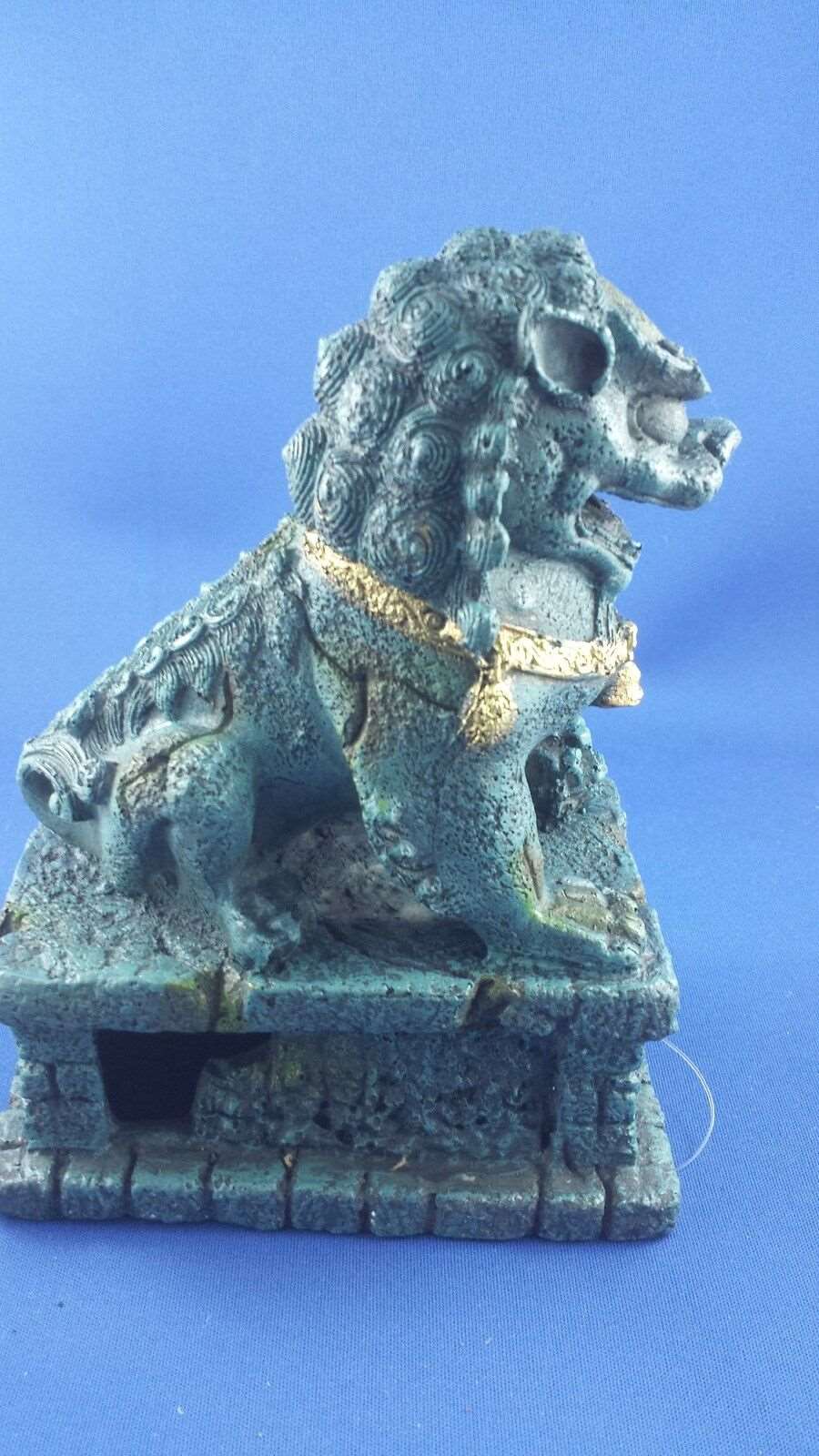 Kazoo Temple Lion in Jade Aquarium Ornament large